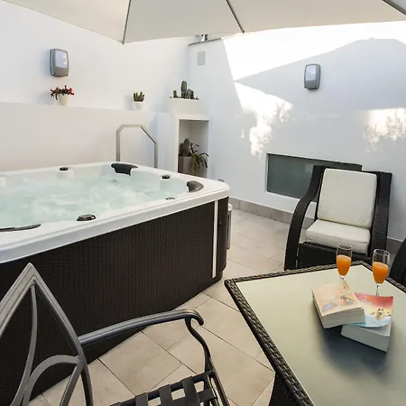 Lejlighedshotel Magi House Relais 4*