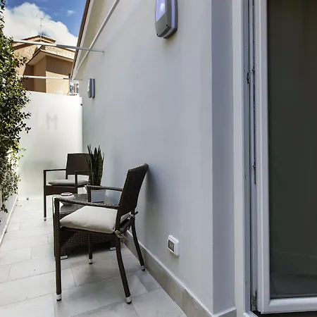 Apart-hotel Magi House Relais 4*