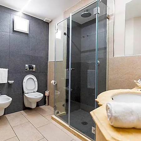 Aparthotel Magi House Relais 4*