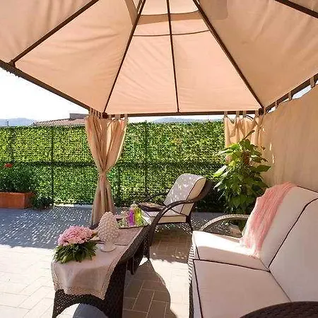 Magi House Relais 2*