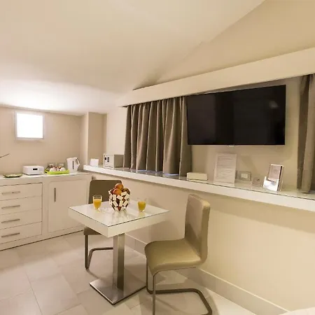 Apart-hotel Magi House Relais 2*