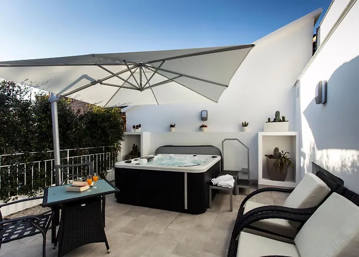 Magi House Relais Apart-hotel 4*