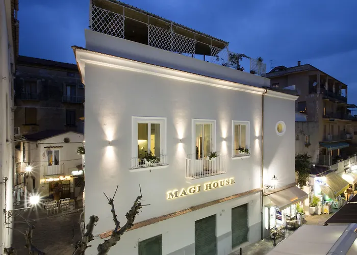 Apart-hotel Magi House Relais 4*