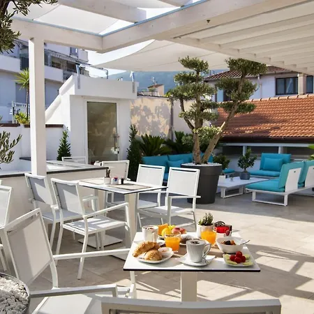 Magi House Relais Lägenhetshotell Sorrento