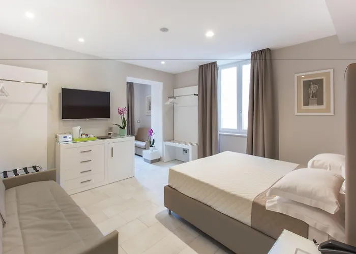 Aparthotel Magi House Relais 4*